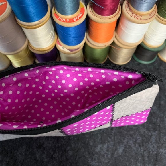 Handmade Quilted Wallet/Pouch - Picture 8 of 8